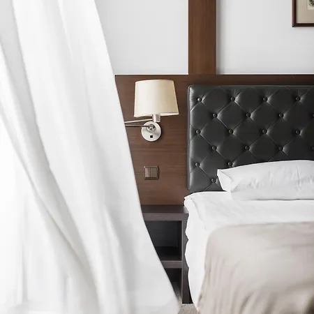 Amberton Cozy فندق 4*