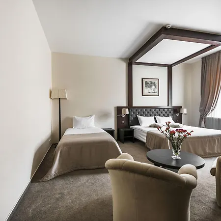 Amberton Cozy فندق 4*