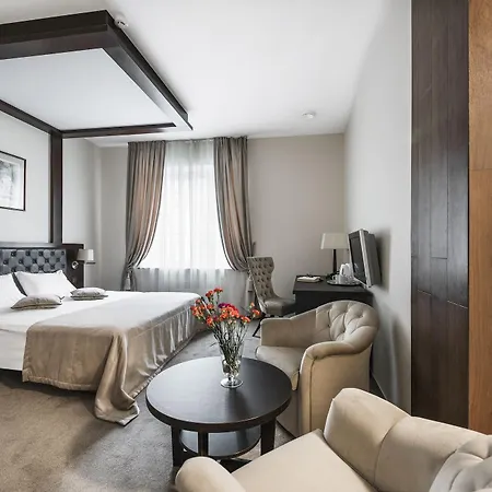 فندق Amberton Cozy 4*