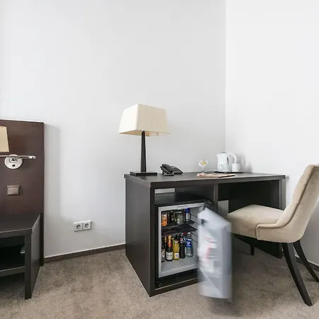 Amberton Cozy فندق 4*