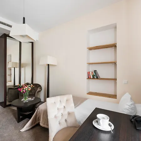 فندق Amberton Cozy كاوناس