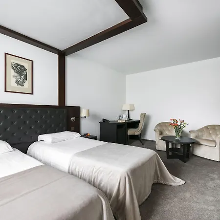 Amberton Cozy Hotel 4*