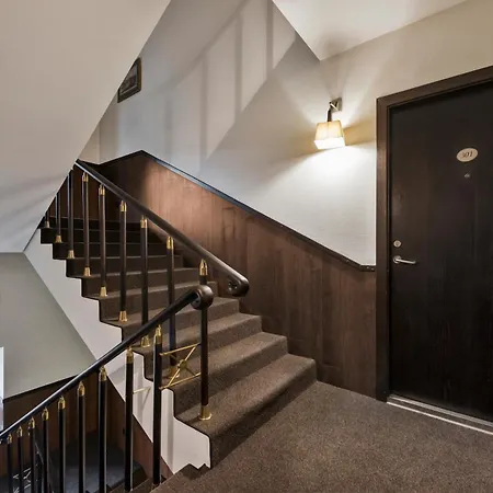 Amberton Cozy Hotel 4*