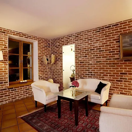 Amberton Cozy Hotel 4*