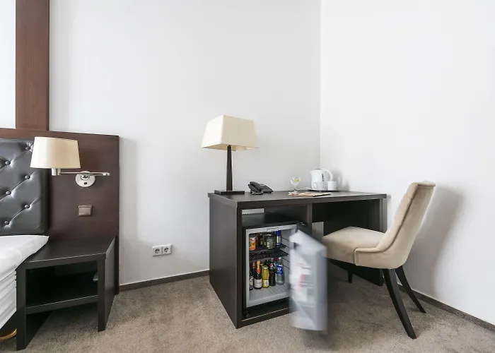 考纳斯安伯顿舒适酒店 酒店