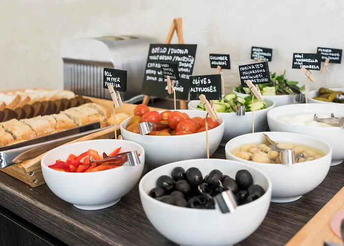 Amberton Cozy 4* קובנה