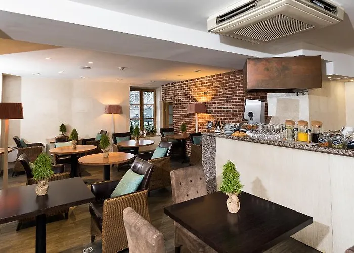 考纳斯安伯顿舒适酒店 酒店